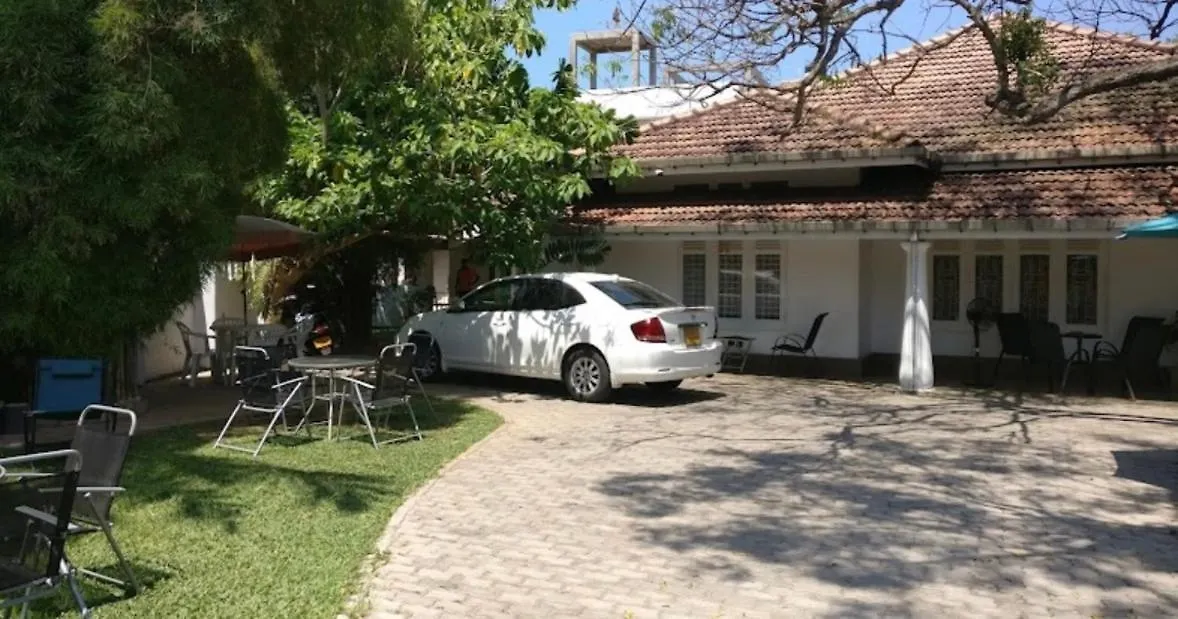**  Dions Guest House Negombo Sri Lanka