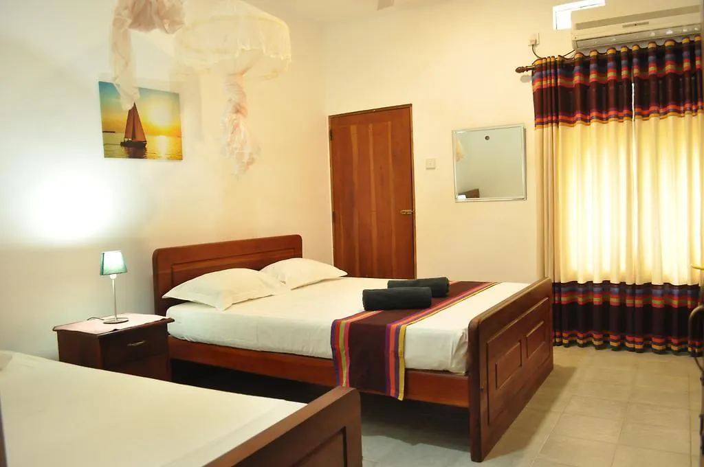 Dions Guest House Negombo