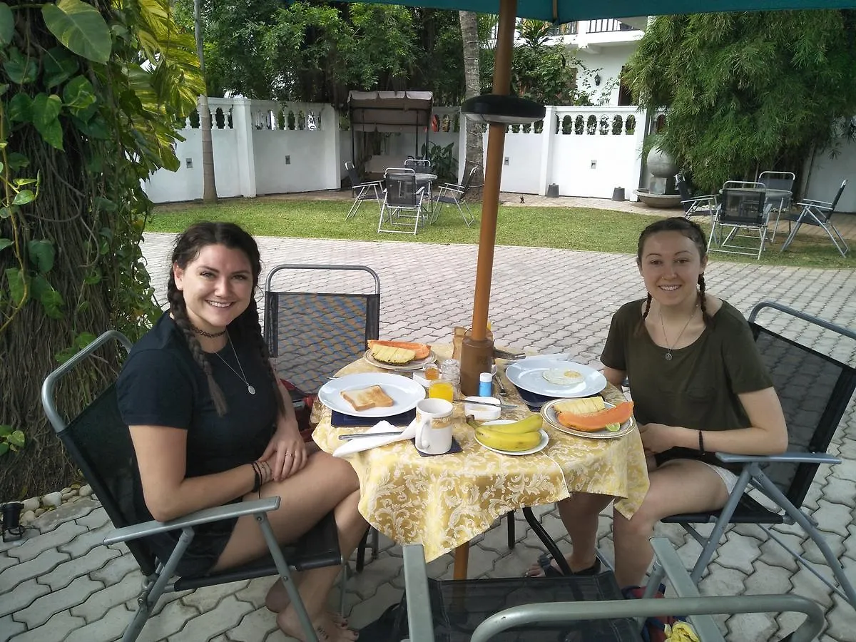 Dions Guest House Negombo
