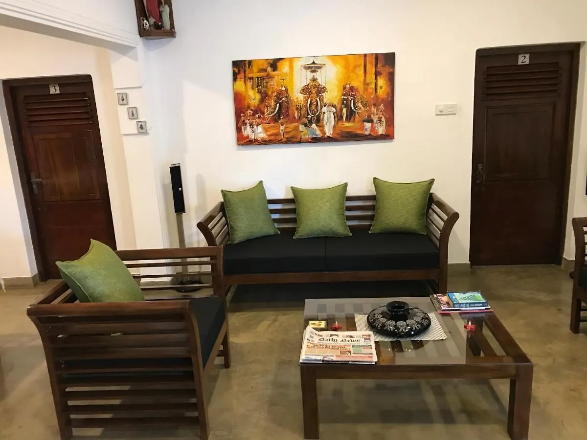 Dions Guest House Negombo